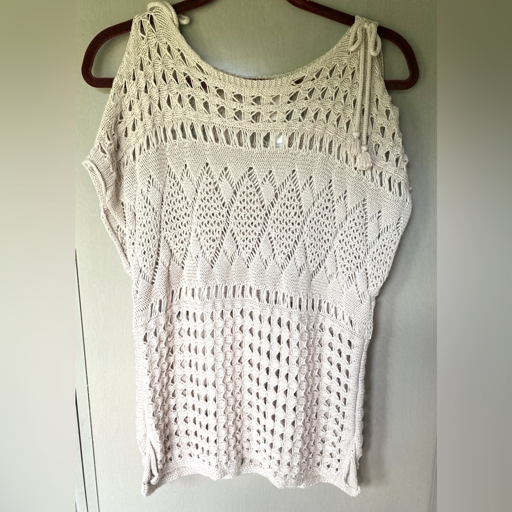 Chico's Cream Crochet Sleeveless Top Open knit sweater